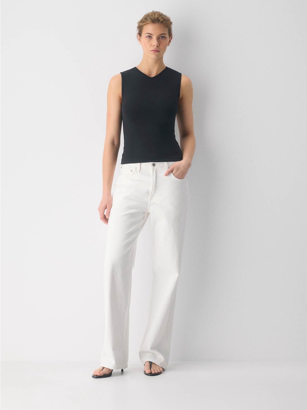 nwot Aritzia Original Contour Flatter Tank S
